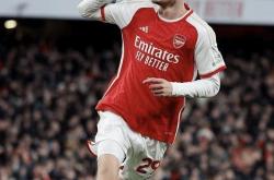 lol季中赛-阿森纳遭遇重创，失利暴露防线弱点