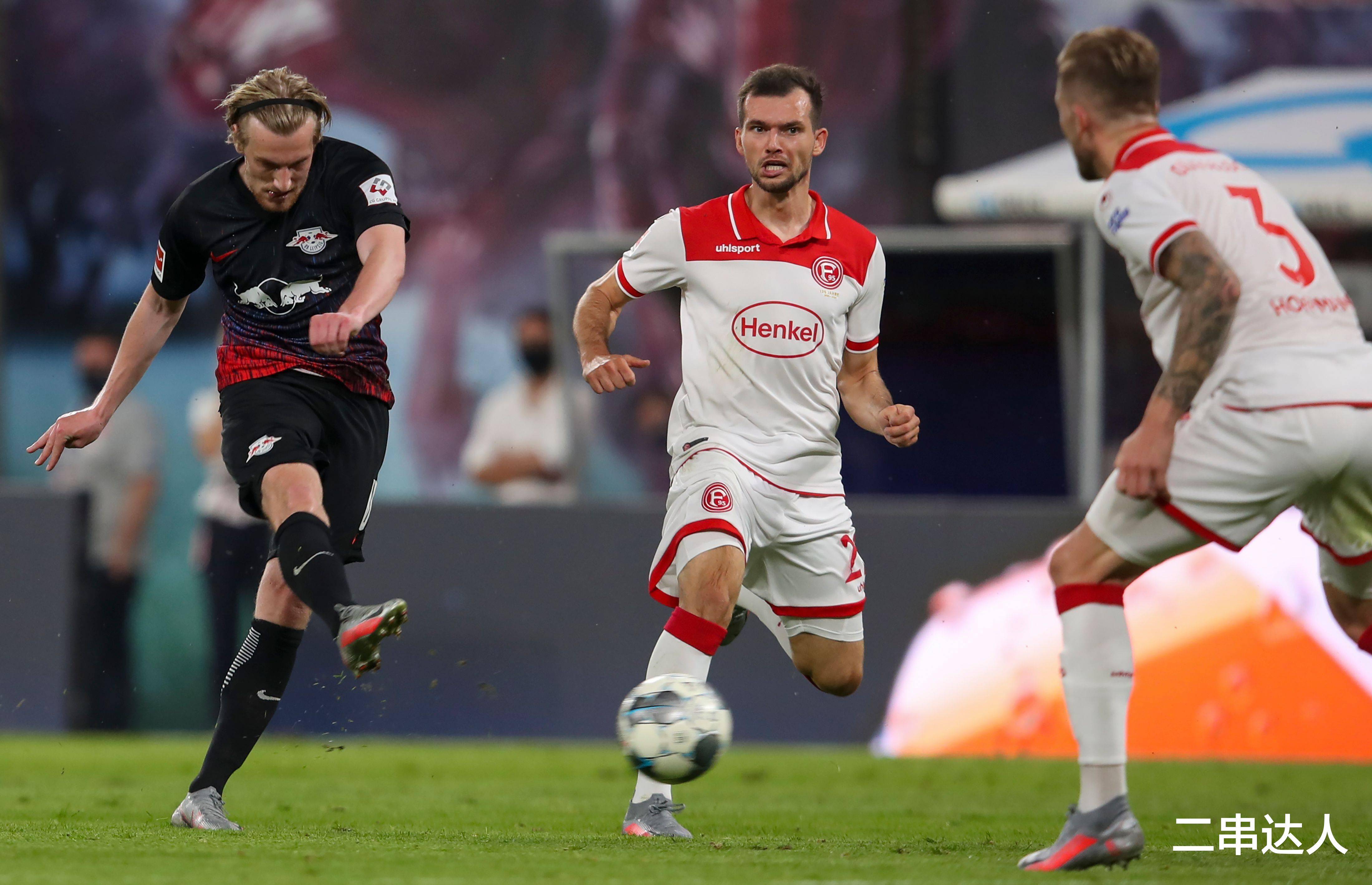 RB莱比锡惊险获胜,守住前四席位的简单介绍 RB莱比锡惊险获胜,守住前四席位的简单介绍